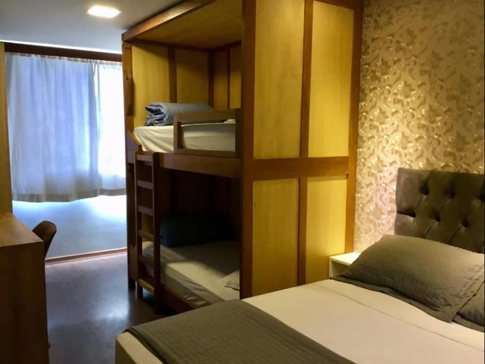 Eleganz Hostel & Suites (11)