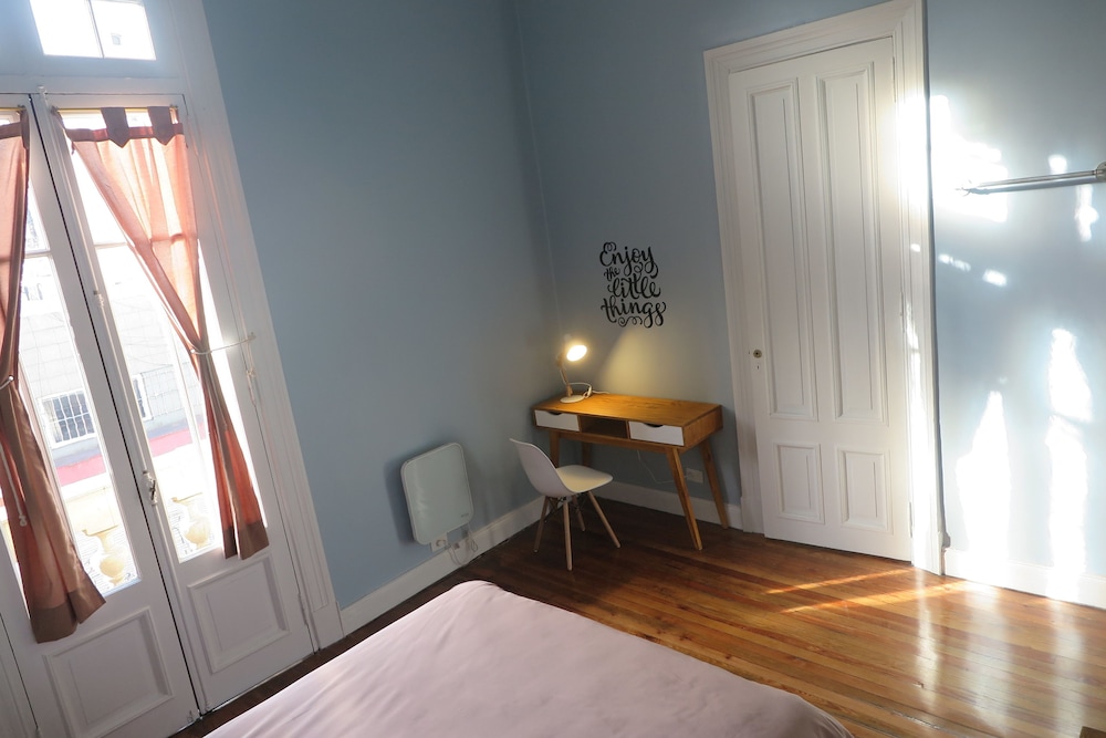 Sabatico Travelers Hostel Guesthouse (9)