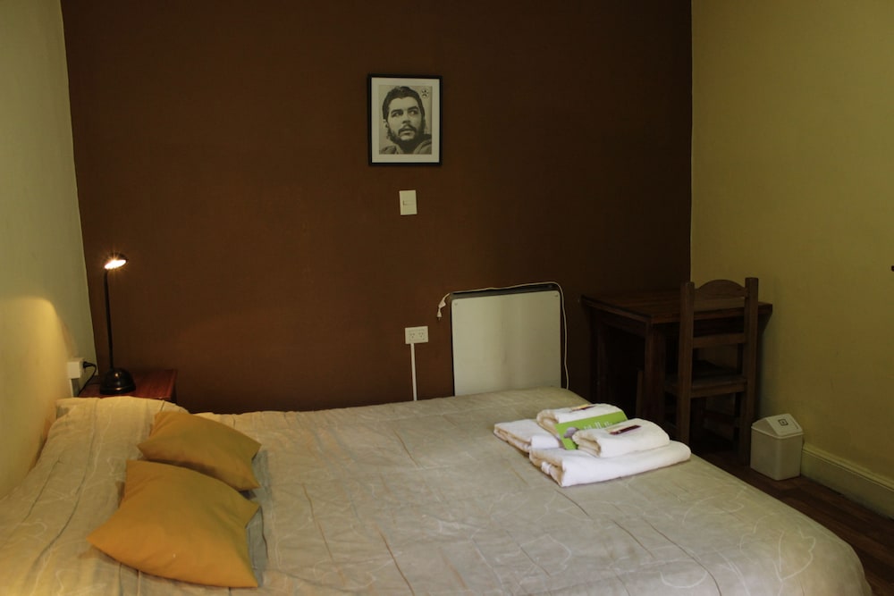 Sabatico Travelers Hostel Guesthouse (11)