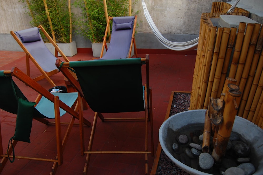 Sabatico Travelers Hostel Guesthouse (12)