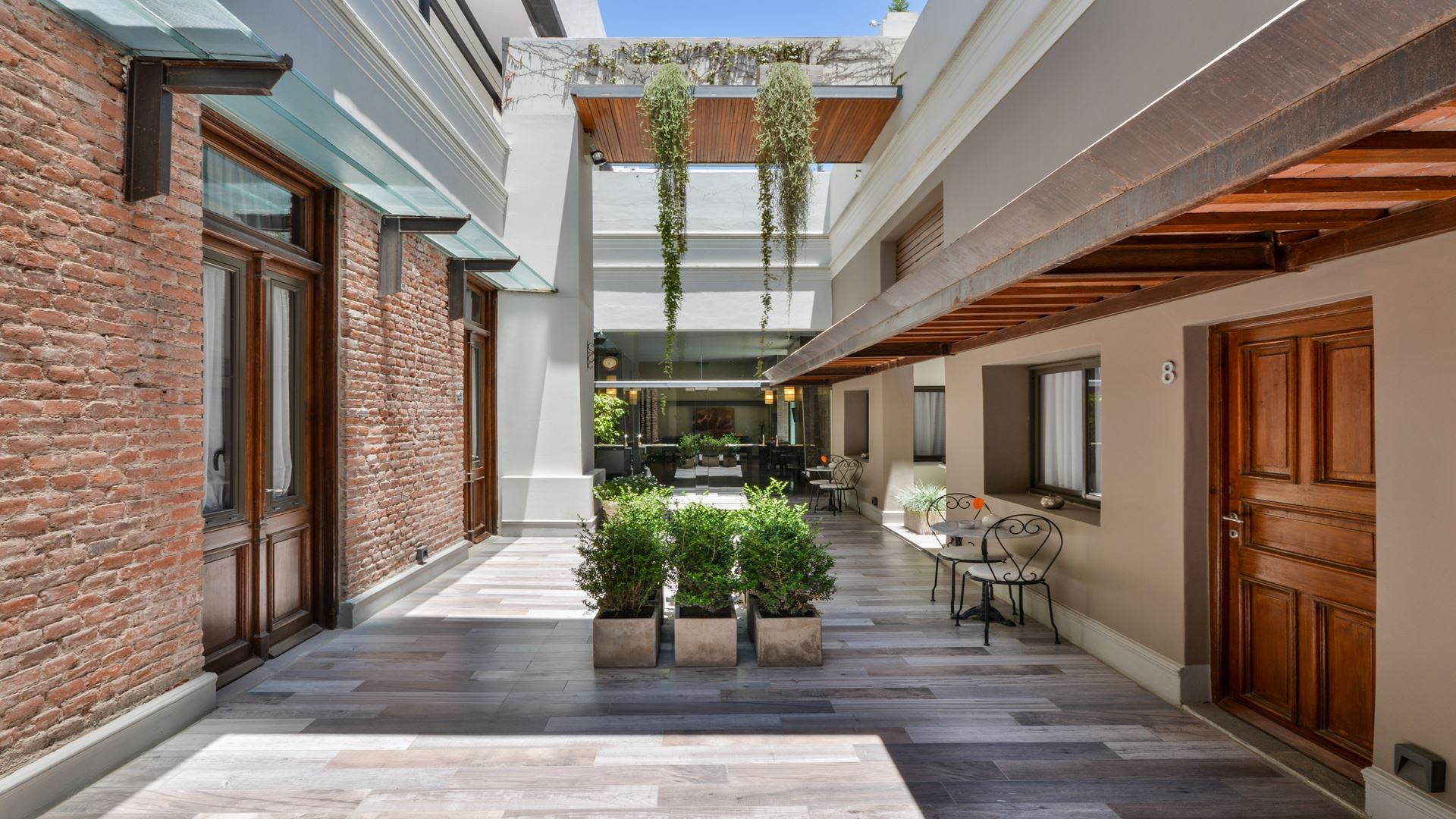 AZUR REAL HOTEL BOUTIQUE (1)