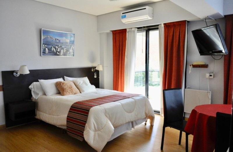 GOLF TOWER SUITES AND APARTMENTS (3)