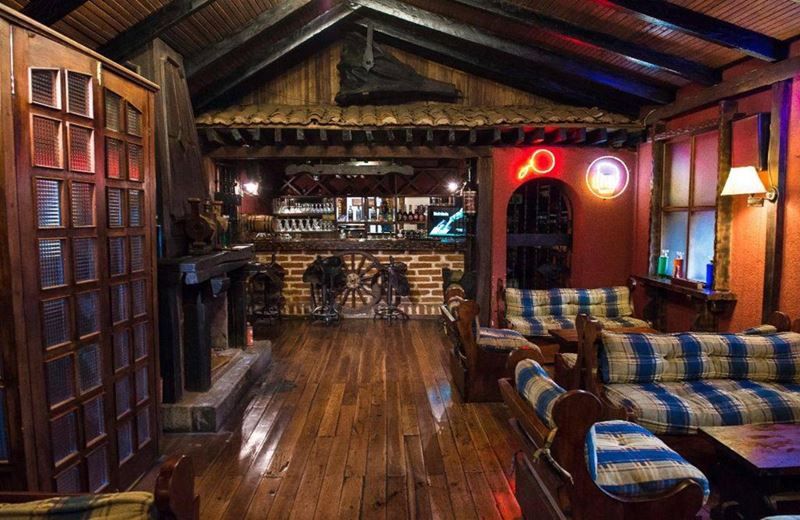 HOSTERIA ANDALUZA - SUPERIOR (8)