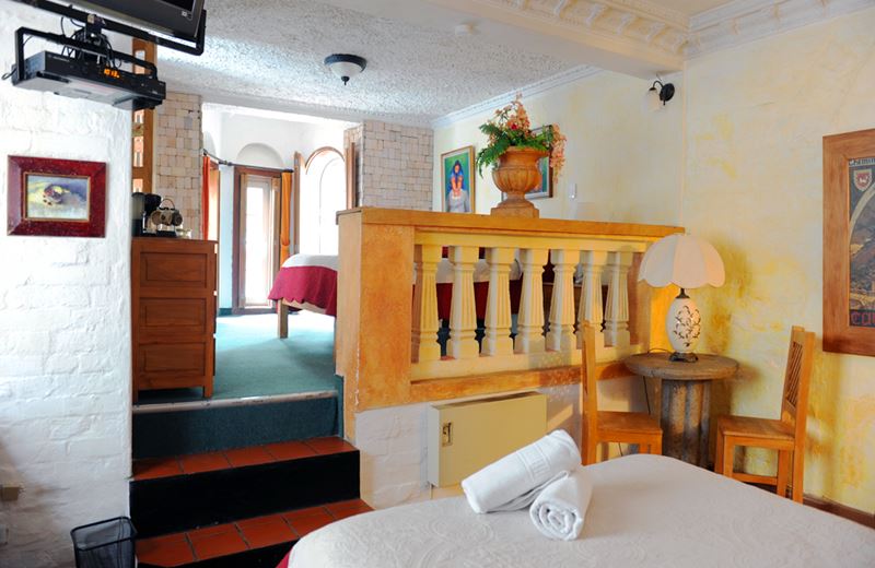 HOTEL ANTINEA - JUNIOR SUITE (6)