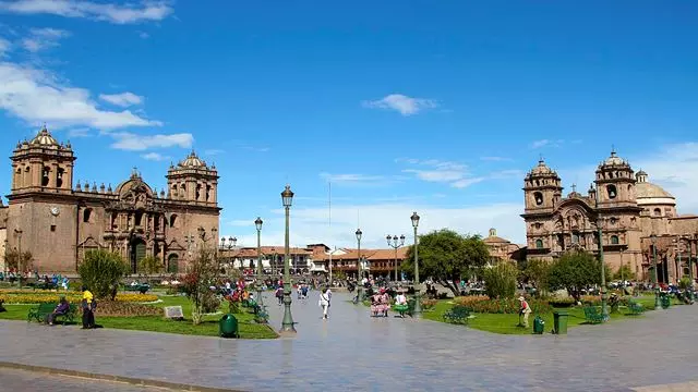 City Tour & Machu Picchu