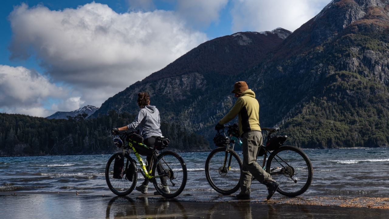 LOCATION DE VÉLOS ÉLECTRIQUES SUR PETIT CIRCUIT (2)