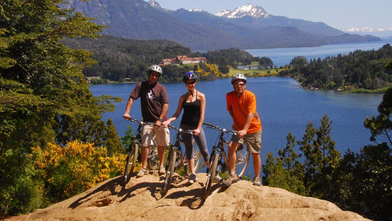 LOCATION DE VÉLOS ÉLECTRIQUES SUR PETIT CIRCUIT (9)