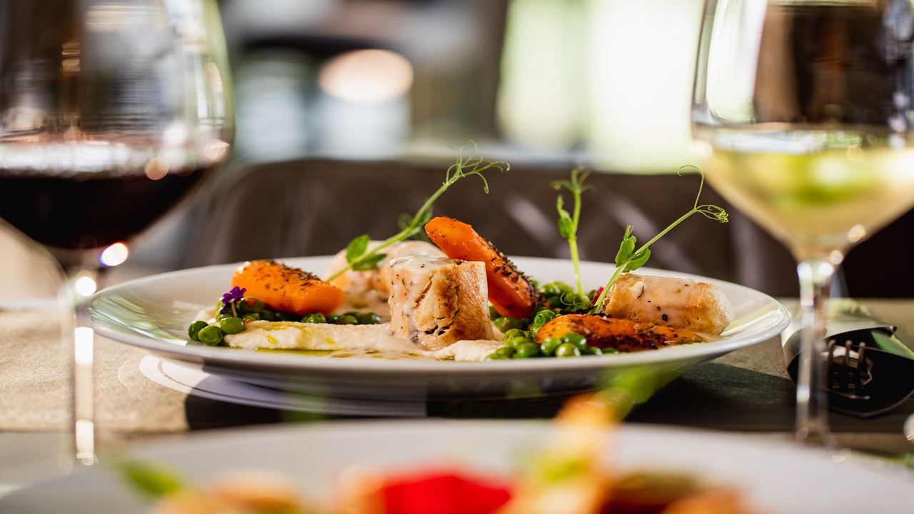 Coucher de soleil sur le mur et dîner gastronomique (4)