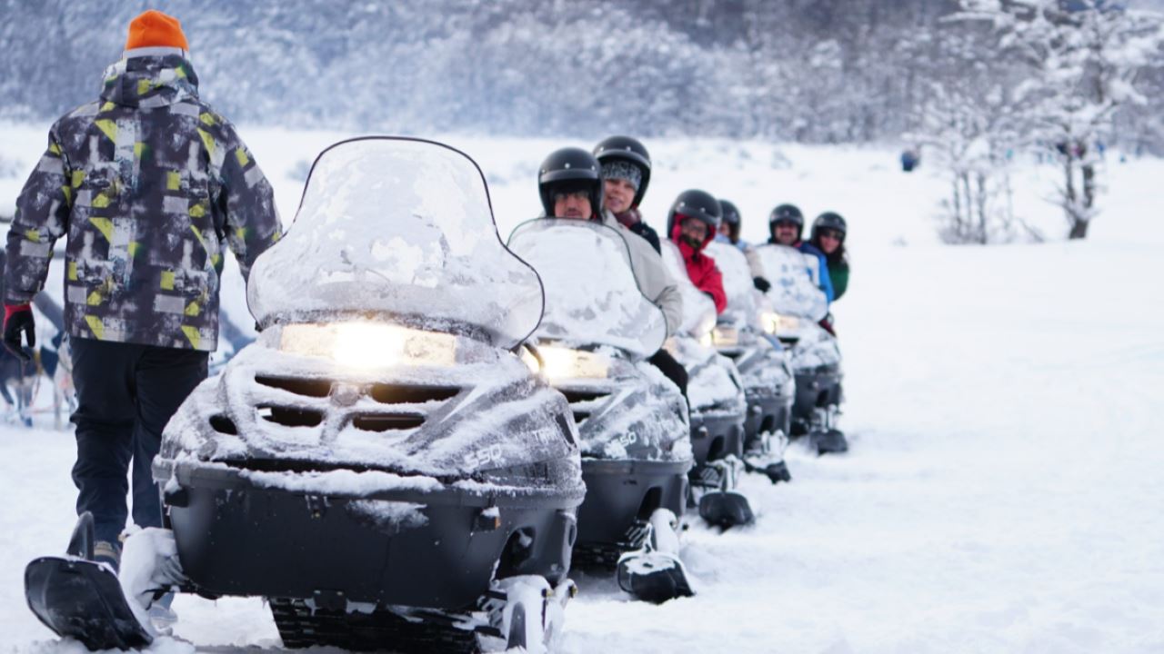 AVENTURA INVERNAL DE DIA COMPLETO CON TREKKING Y VEHÍCULO UTV (4)