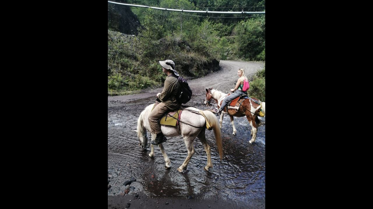 Reiten Unter Dem Tungurahua: Abenteuer In Nahuazo foto 7