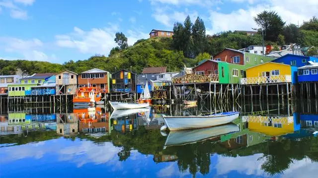 Castro Esencial: Igrejas, Mercados E Palafitos