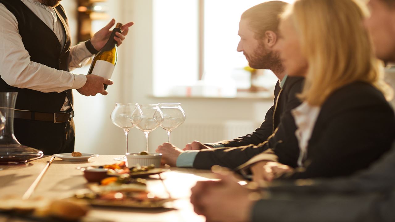 Gourmet Wine Tasting and Local Cuisine (2)