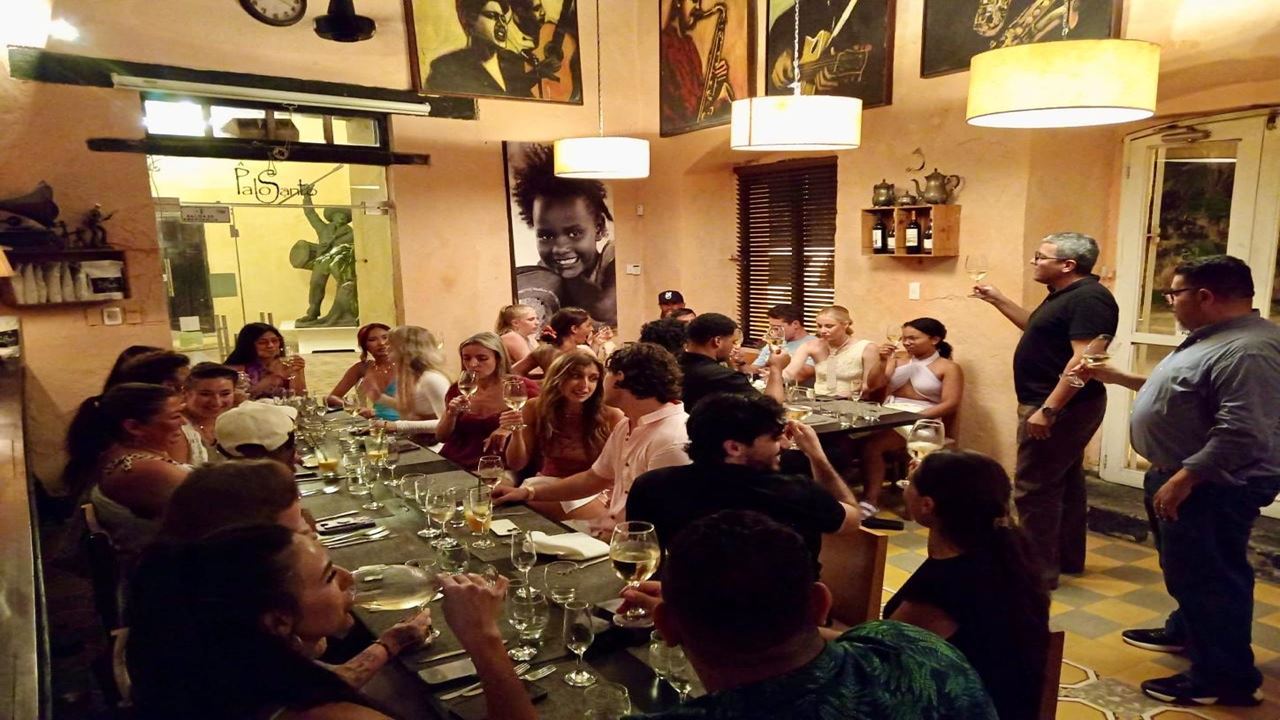 Gourmet Wine Tasting and Local Cuisine (6)