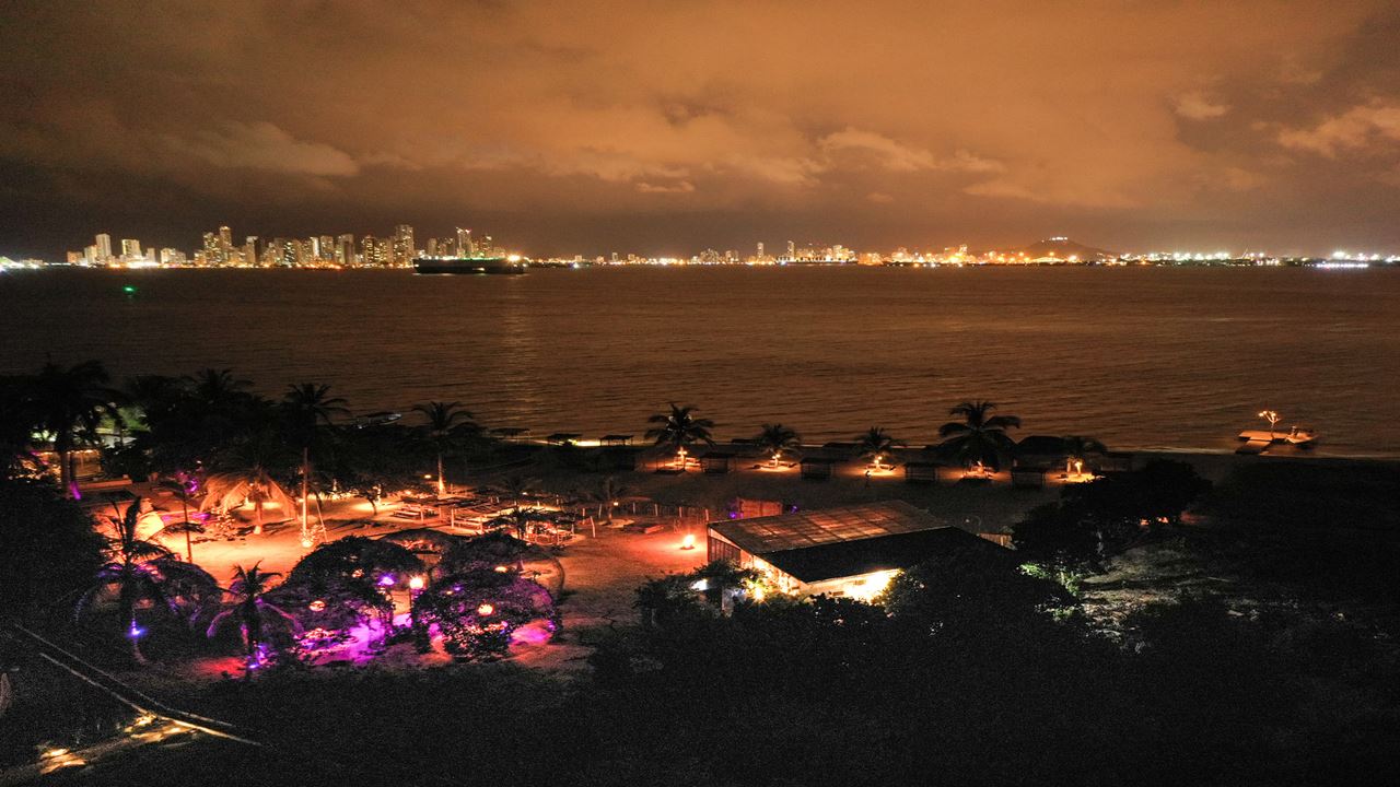 Dinner on the Beach at Tierra Bomba (7)