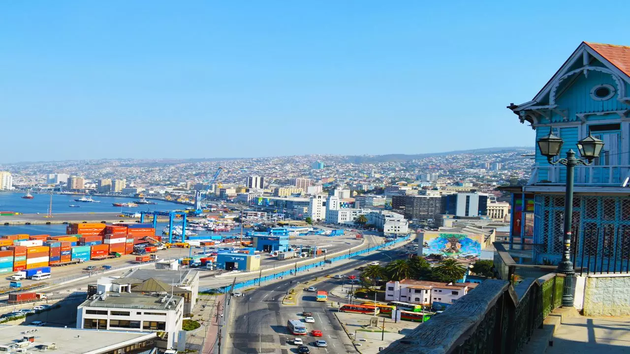 Tour To Valparaíso And Viña Del Mar.