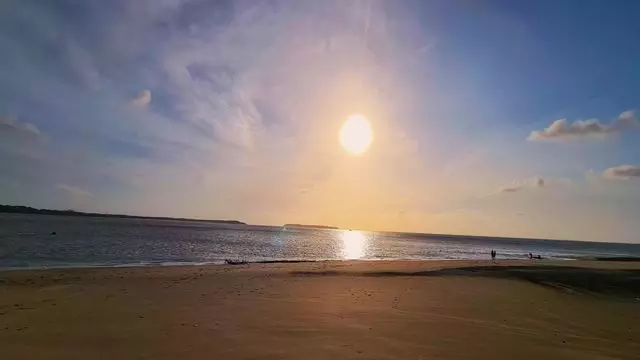 Visite De La Ville Soleil Et Plage