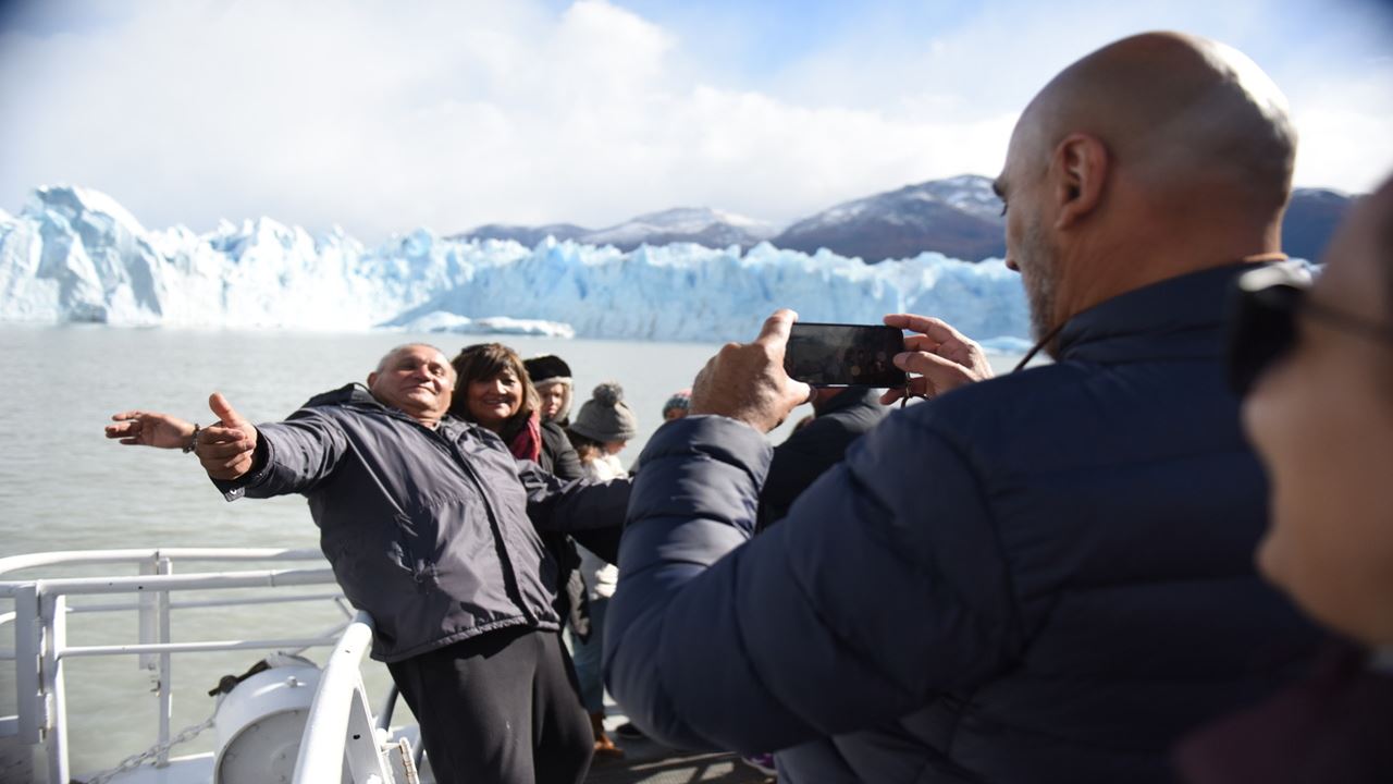 Promo: Transfers And Perito Moreno Glacier