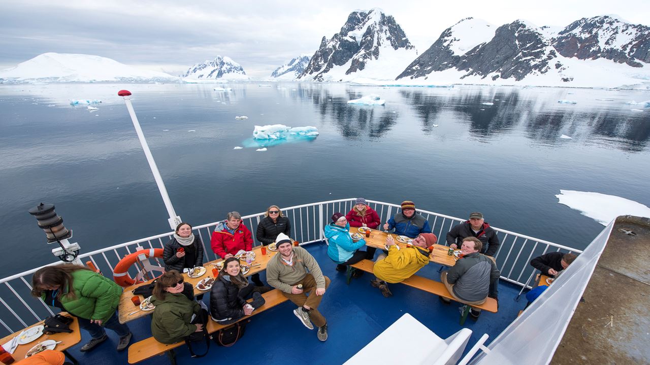 Classic Antarctica Air Cruise Exploration – 8 Days aboard the Ocean Nova (5)