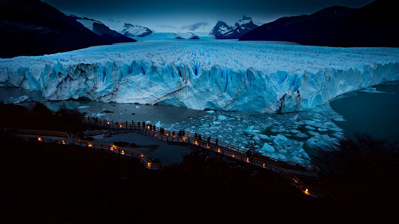 GLACIER PERITO MORENO AVEC UNE PLEINE LUNE (1)