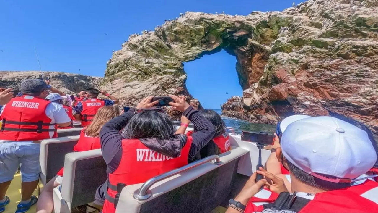 Îles Ballestas Et Réserve Nationale Depuis Puerto San Martin