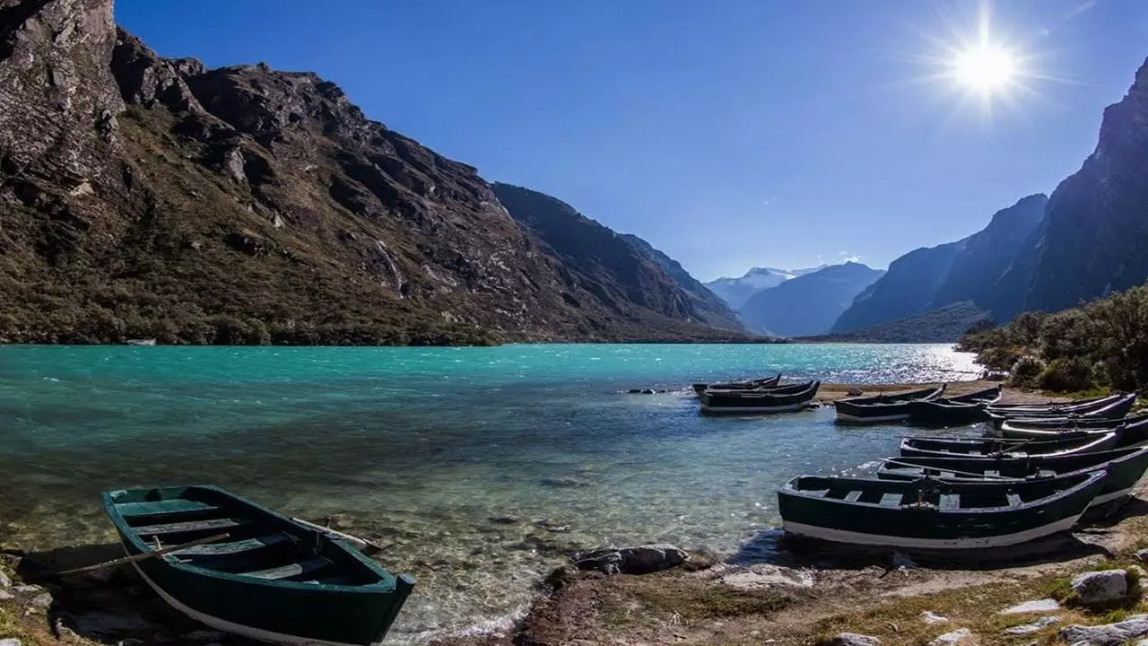 Laguna Llanganuco