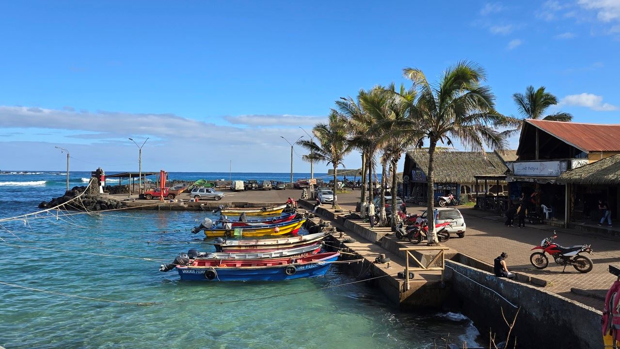 THE BEST OF EASTER ISLAND (8)