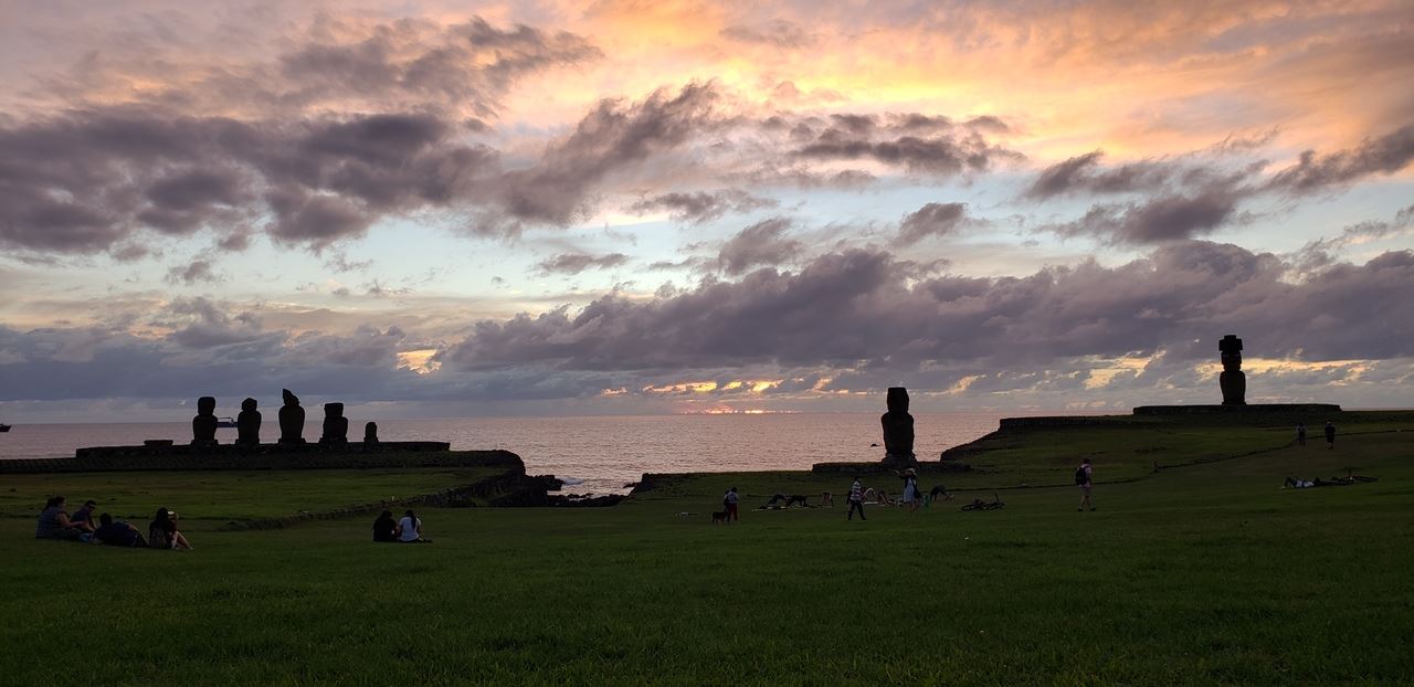 THE BEST OF EASTER ISLAND (11)