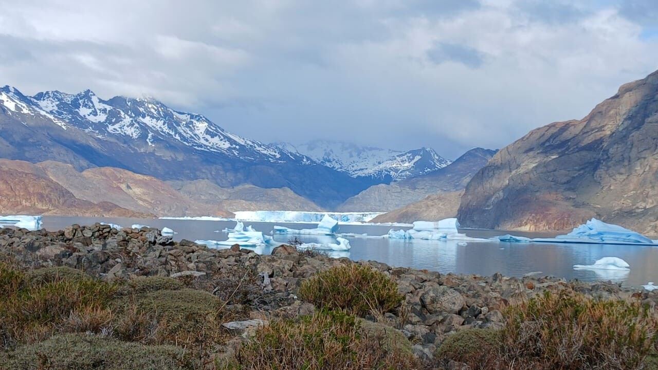 NAVIGATION SUR LE LAC VIEDMA (10)