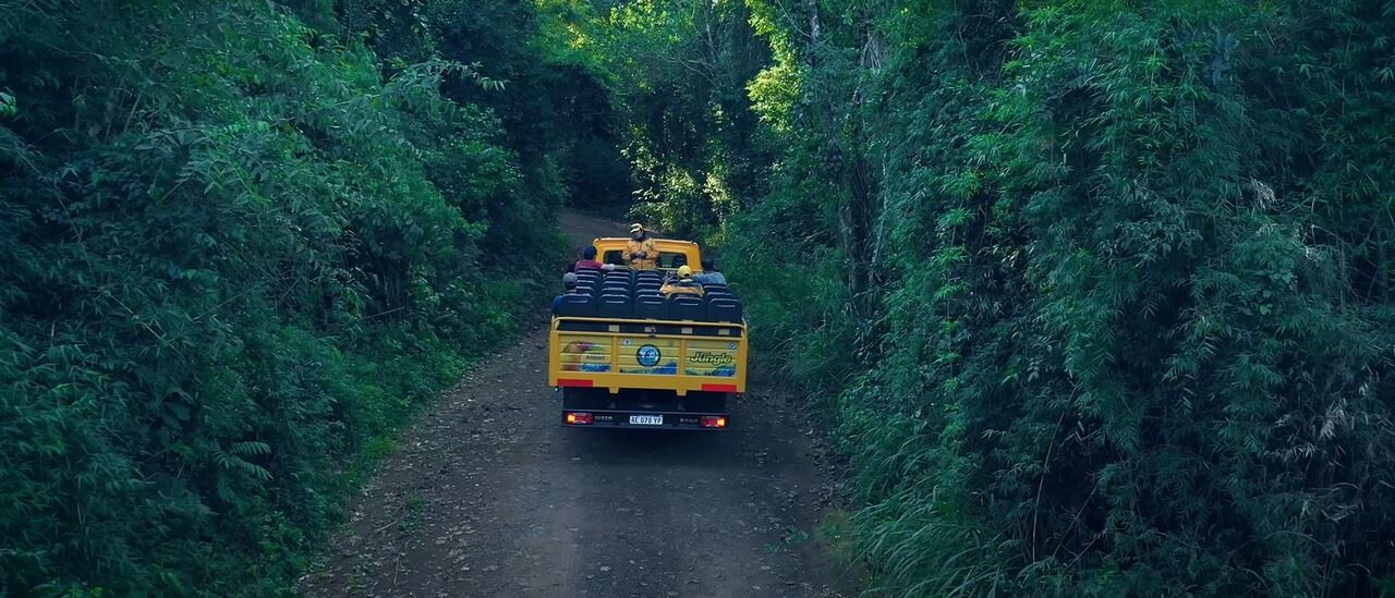 NAVEGACION POR RIO IGUAZU (3)