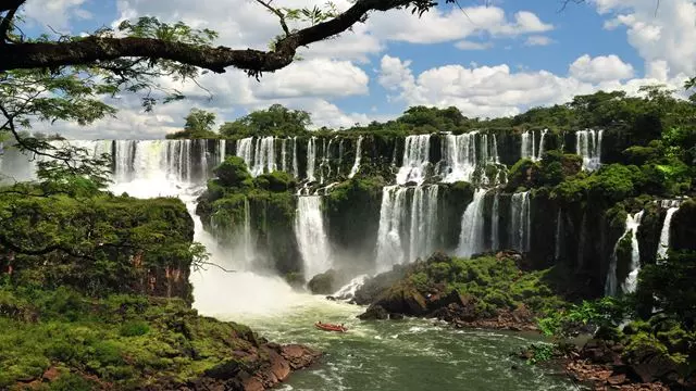 Chutes D`Iguazú Côté Argentin Et Brésilien