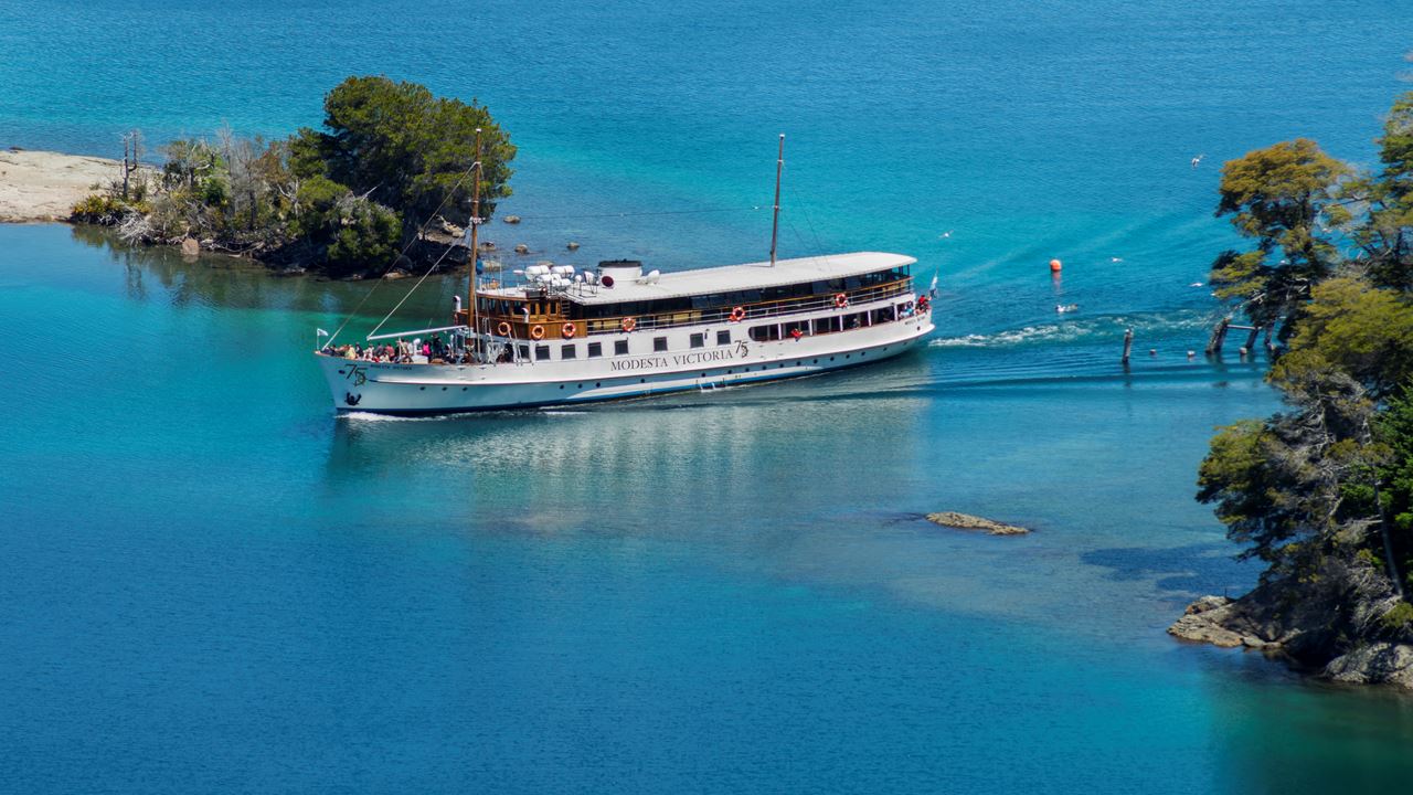 OFFER: AIRPORT TRANSFERS, CHICO CIRCUIT AND VICTORIA ISLAND AND ARRAYANES FOREST (3)