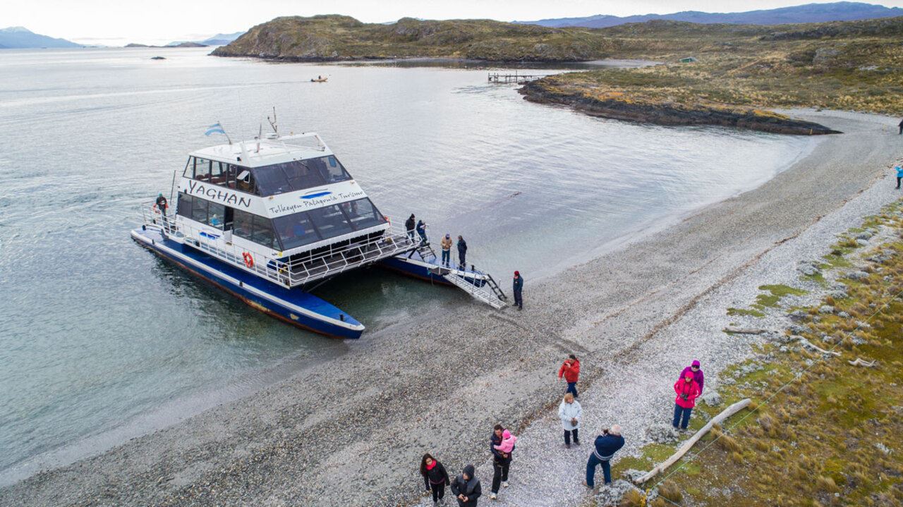 OFFRE : TRANSFERTS AÉROPORT, PARC NATIONAL ET NAVIGATION VERS L`ÎLE DES LOUPS ET DES OISEAUX (15)