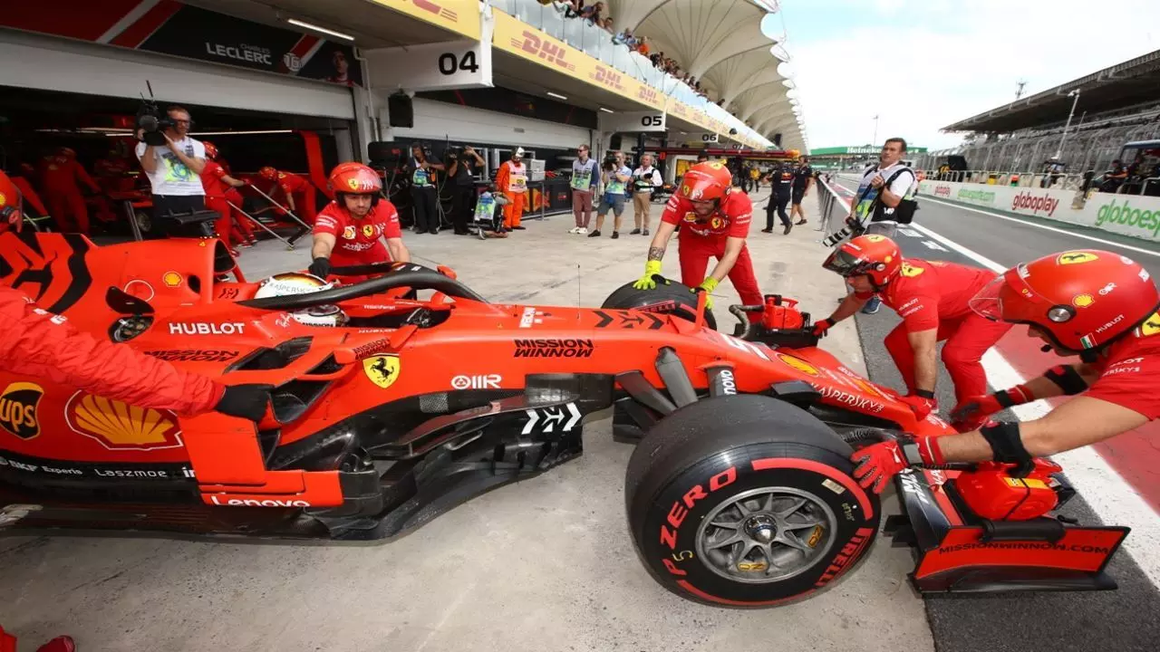 Formule 1 À Interlagos - Essais Le Samedi Et Course Le Dimanche