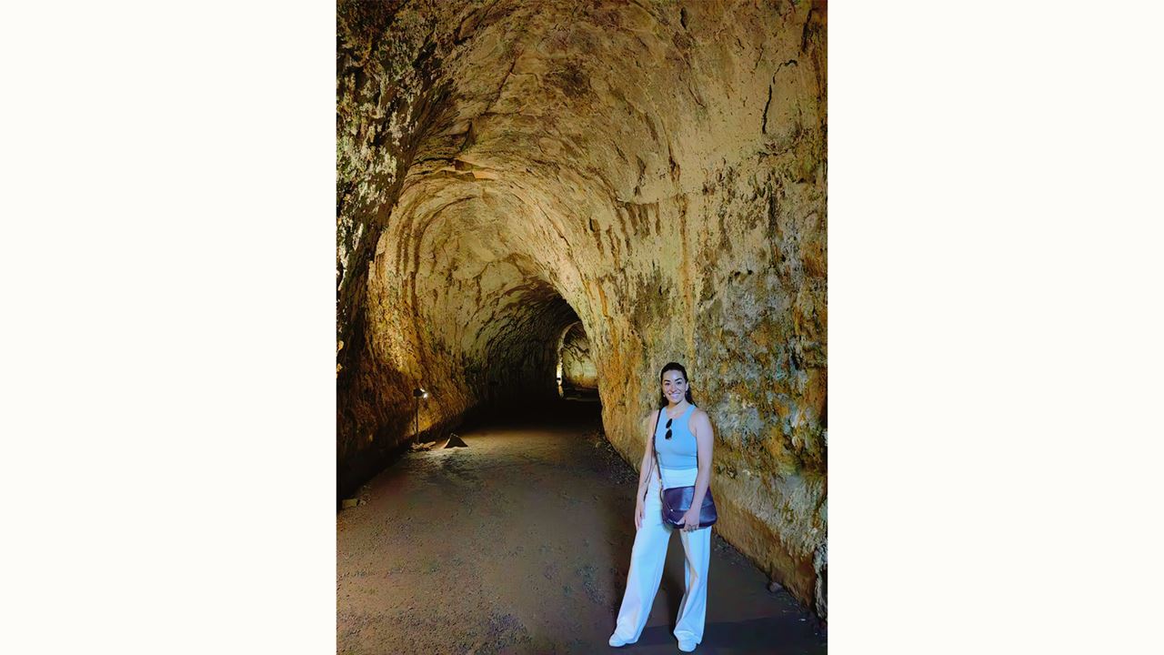 Upper Santa Cruz: Giant Turtles, Lava Tunnels and The Twins (5)