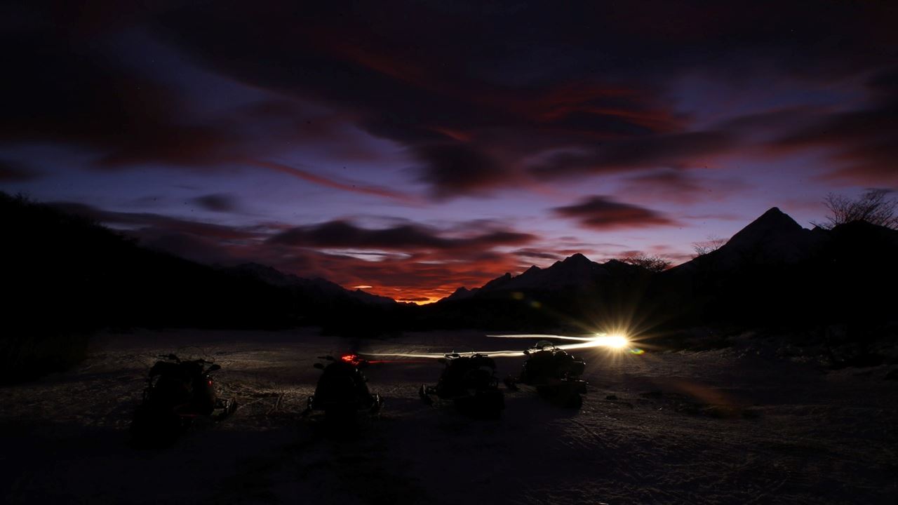 PASEO EN TRINEO, MOTO DE NIEVE Y RAQUETAS CON CENA (7)