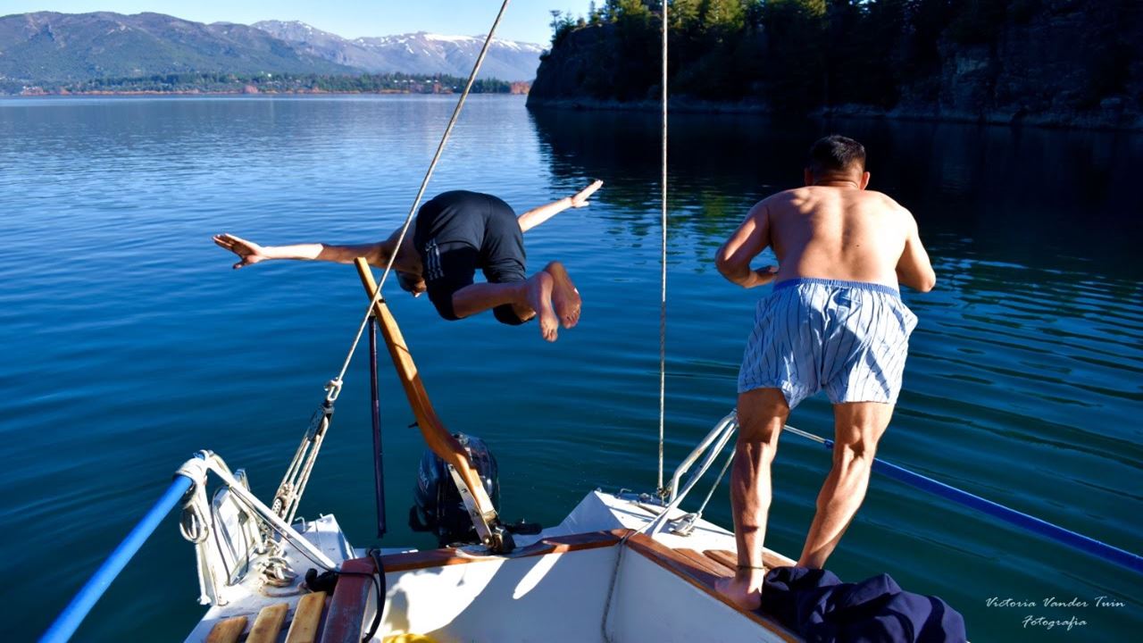Sailing trip around Lake Nahuel Huapi (2)
