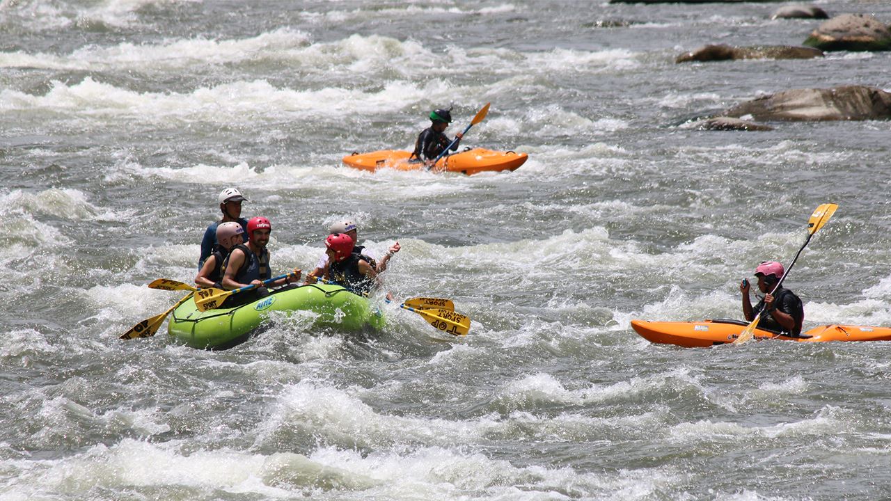 Rafting in Baños de Agua Santa: Pastaza River Level 3 and 4 (5)