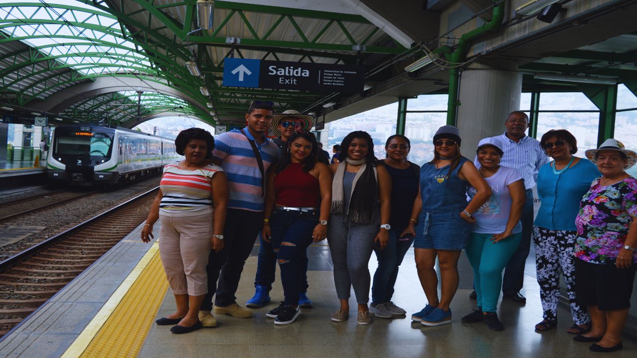 Wichtige Stadtrundfahrt (8)