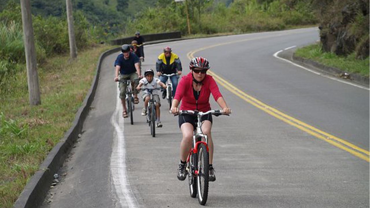 Wasserfallroute Mit Dem Fahrrad: Abenteuer Nach Pailón Del Diablo foto 2
