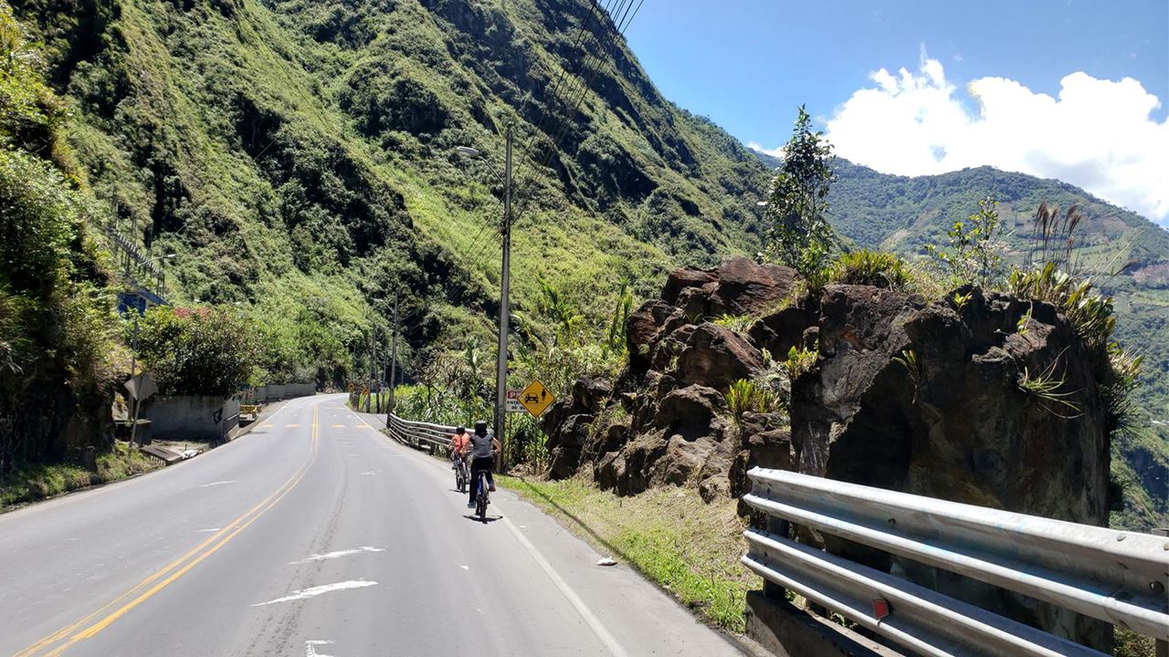 Wasserfallroute Mit Dem Fahrrad: Abenteuer Nach Pailón Del Diablo foto 3