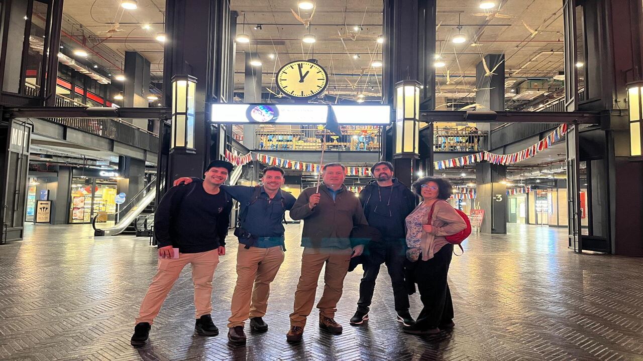 Sanhattan Walking Tour: Modernidad, Arquitectura y Vistas 360 (2)