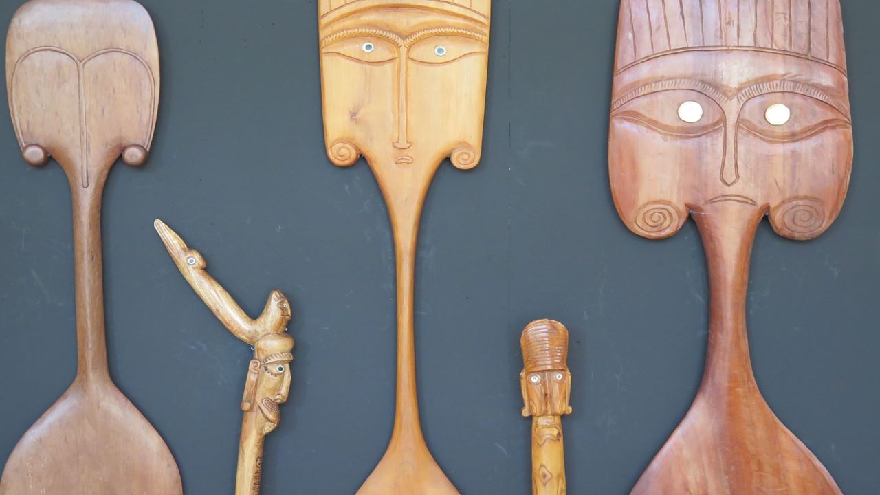 TALLADO DE MOAI