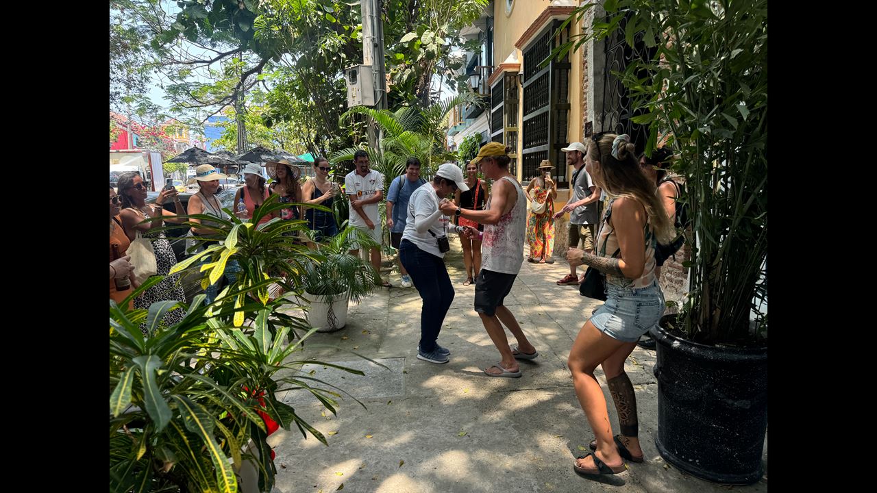 Tour Compartido A Pie Por El Centro Histórico Y Getsemaní foto 3