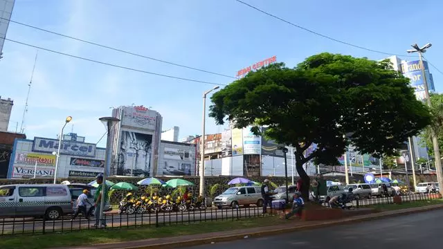 Tour De Compras No Paraguai