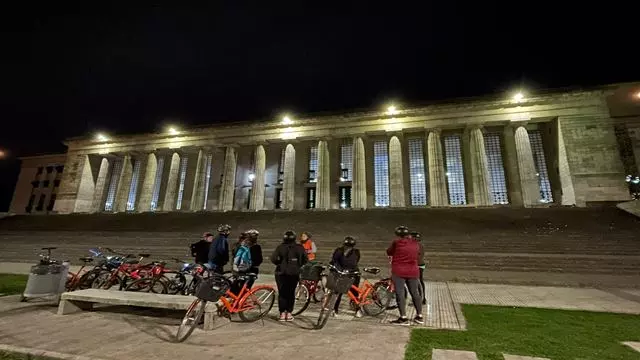 Bike Tour: Buenos Aires By Night