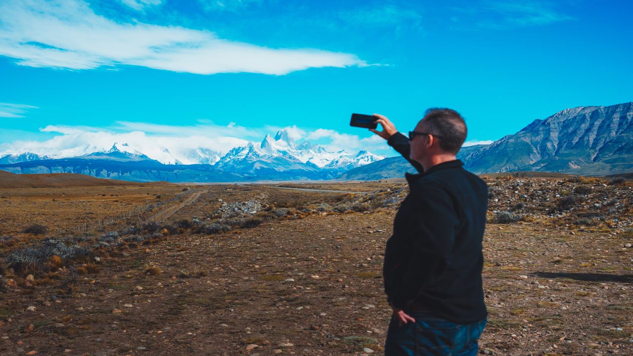 TOUR IN CHALTEN AND NAVIGATION ON LAKE VIEDMA (1)