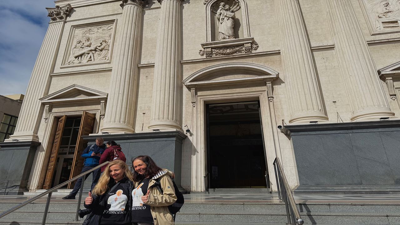 POPE FRANCIS TOUR (11)