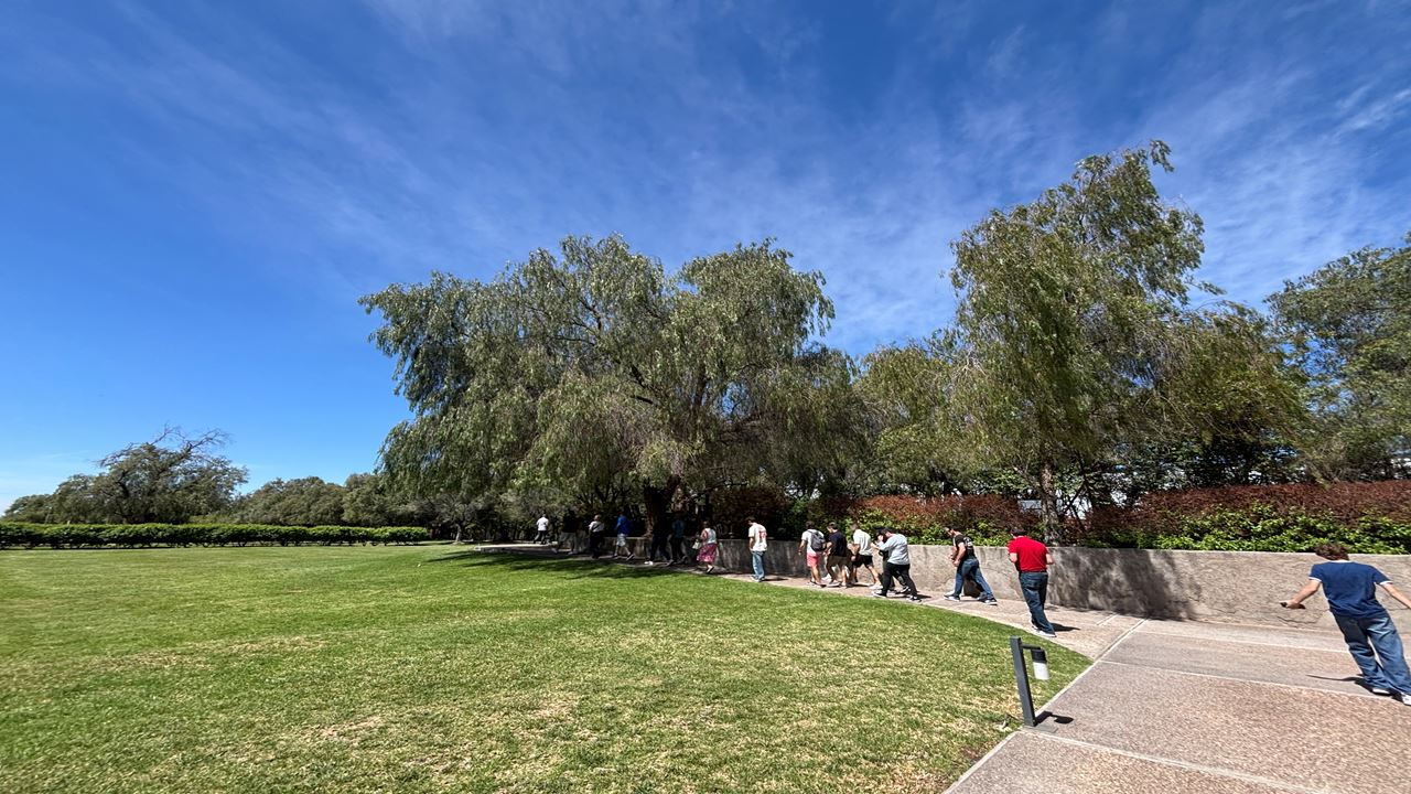 TOUR AND TASTING AT TRAPICHE WINERY (6)