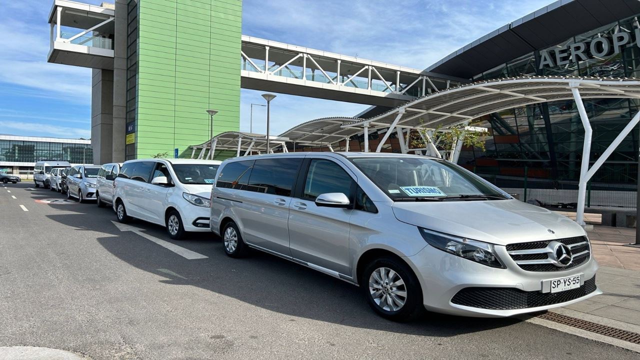 Transferts Depuis Et Vers L`Aéroport De Santiago Du Chili

