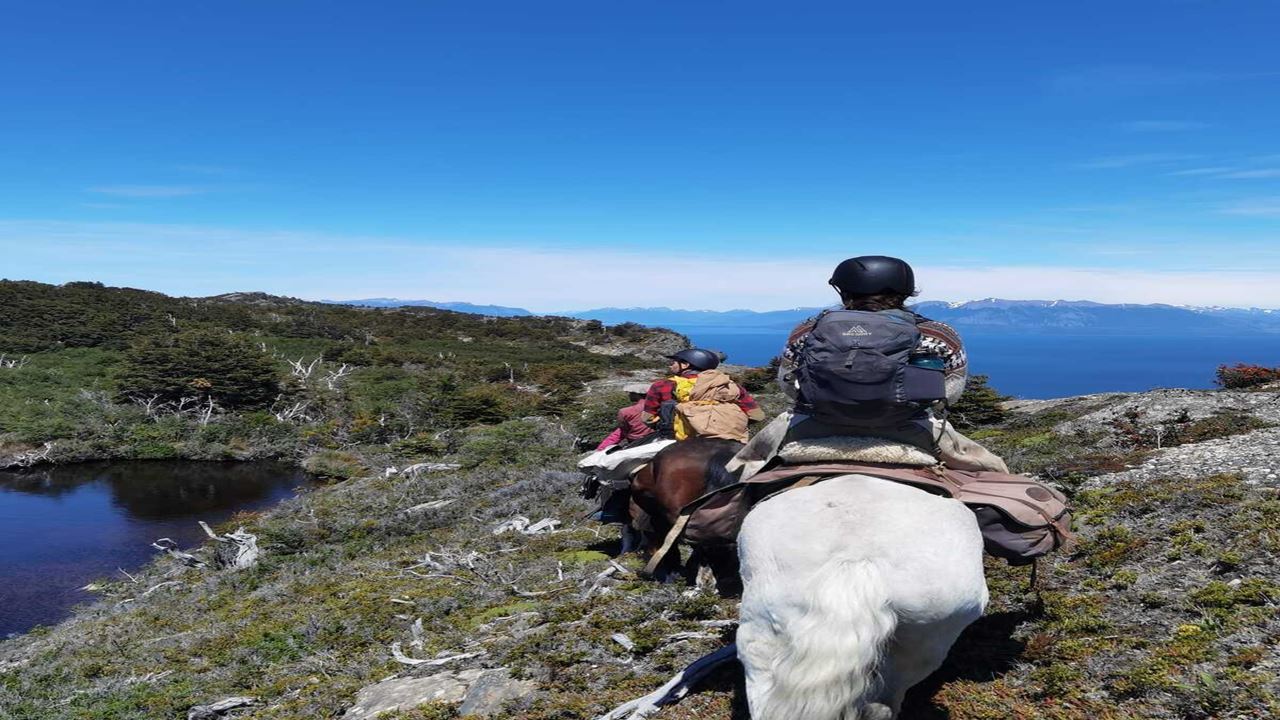 Travesía a caballo hacia Laguna Cóndor, 2 días y 1 noche (9)